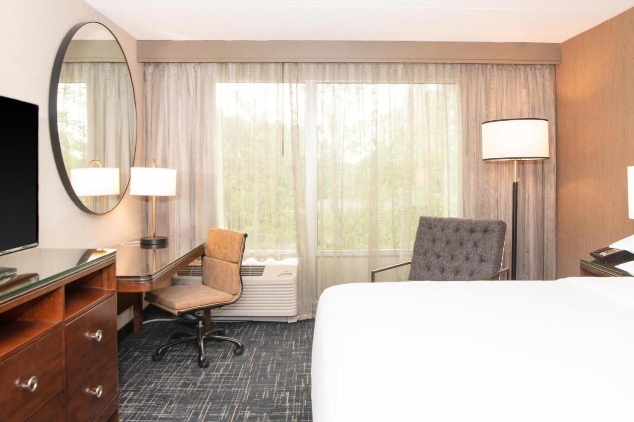 Sheraton Ann Arbor Hotel Esterno foto